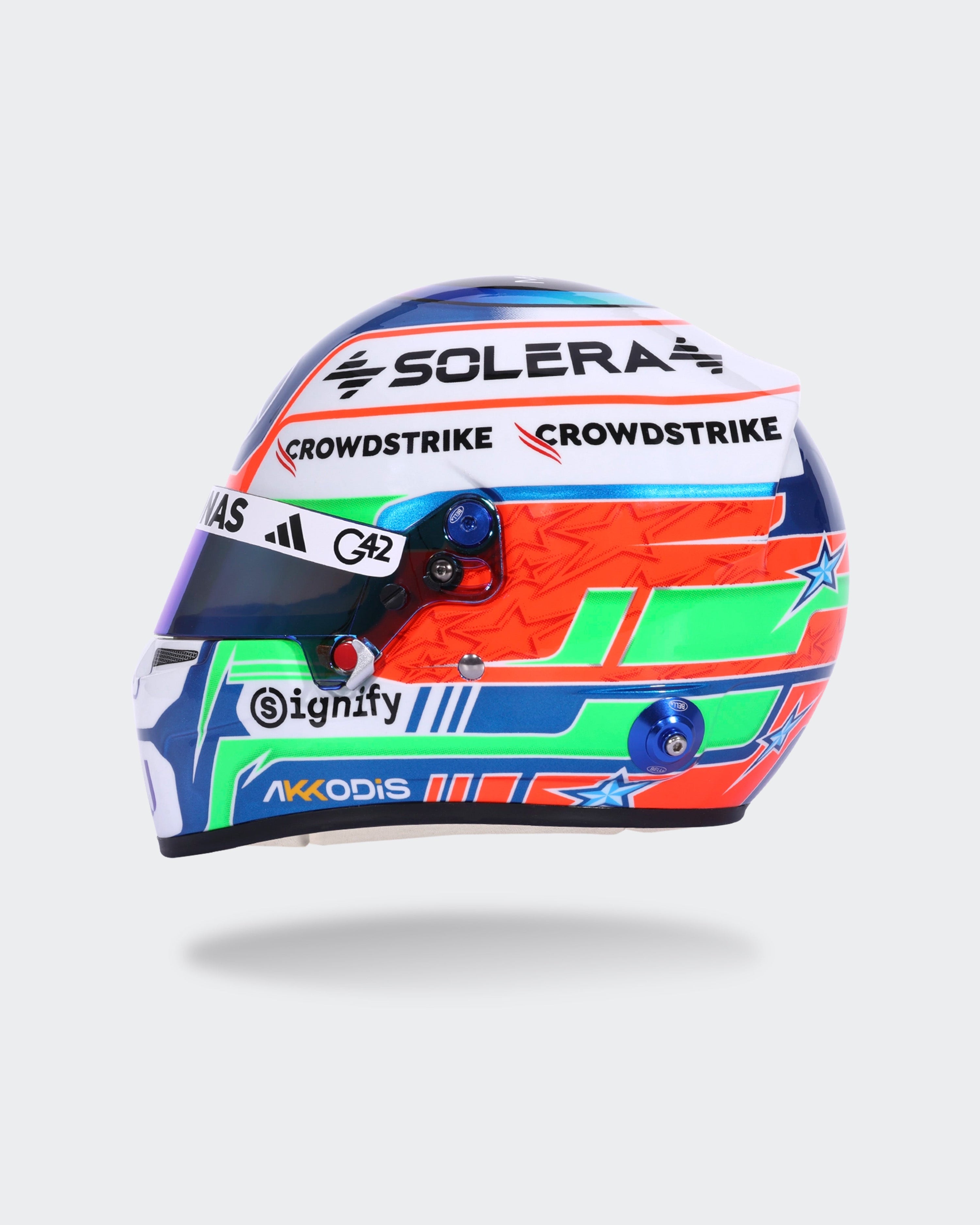 Kimi Antonelli 2026 Mini Bell Helmet Replica 1:2 — close-up design detail showing Mercedes-AMG PETRONAS F1 styling and product details | Dash Racegear