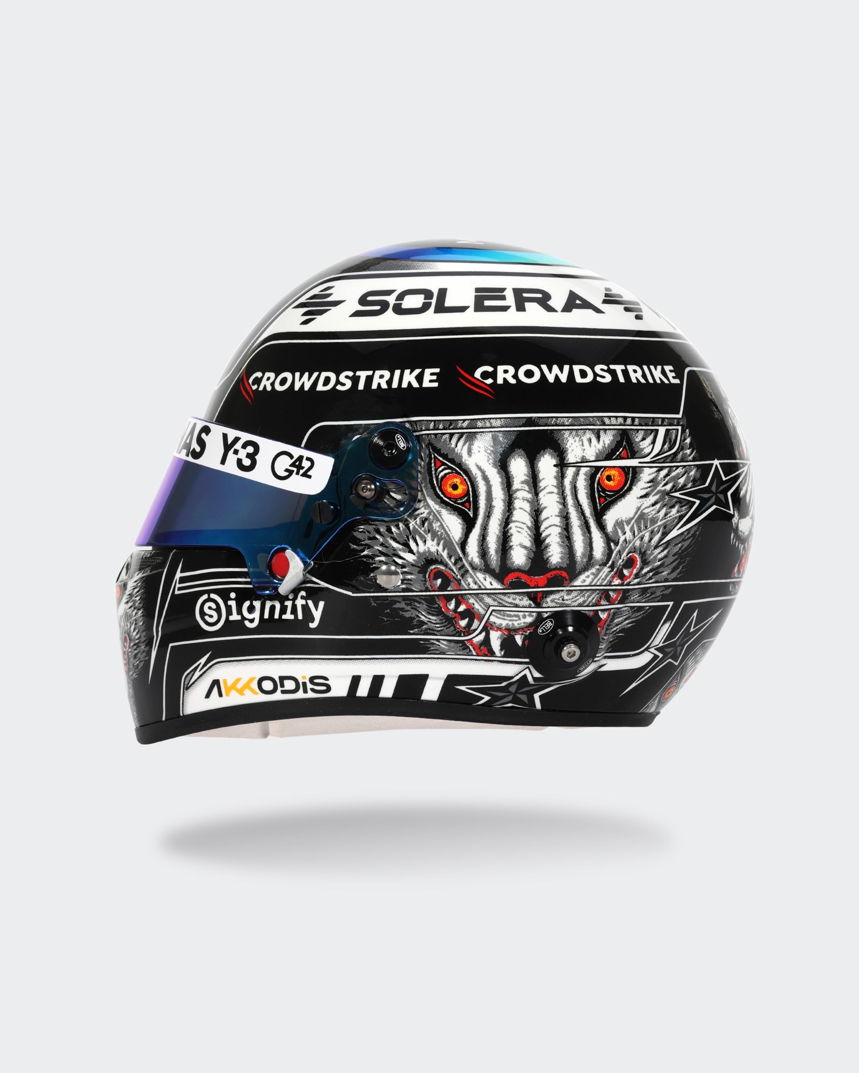 Kimi Antonelli 2026 Japan Mini Bell Helmet Replica 1:2 — close-up design detail showing Mercedes-AMG PETRONAS F1 styling and product details | Dash Racegear