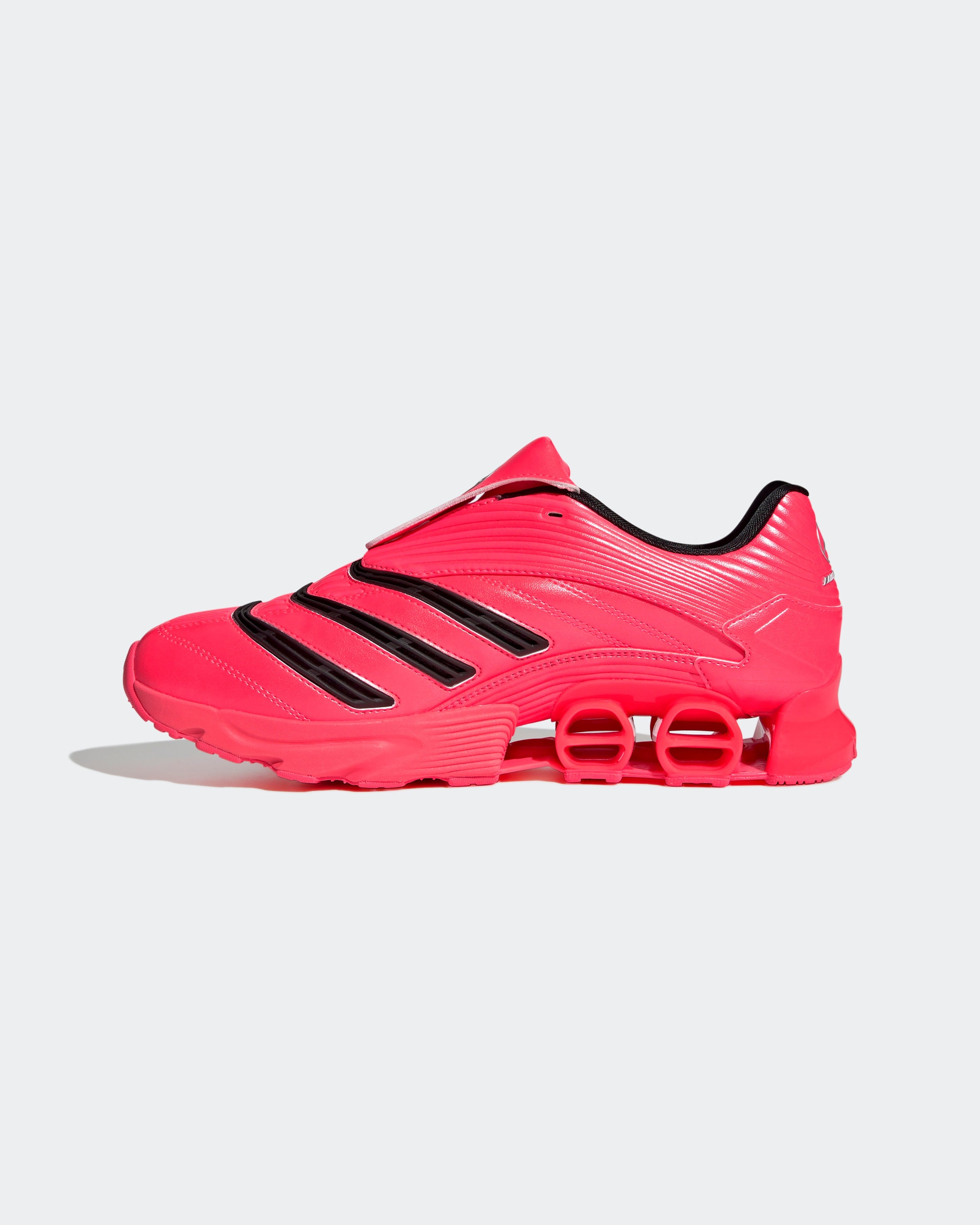 Predator Megaride Shoes Pink — close-up design detail showing Mercedes-AMG PETRONAS F1 styling and product details | Dash Racegear