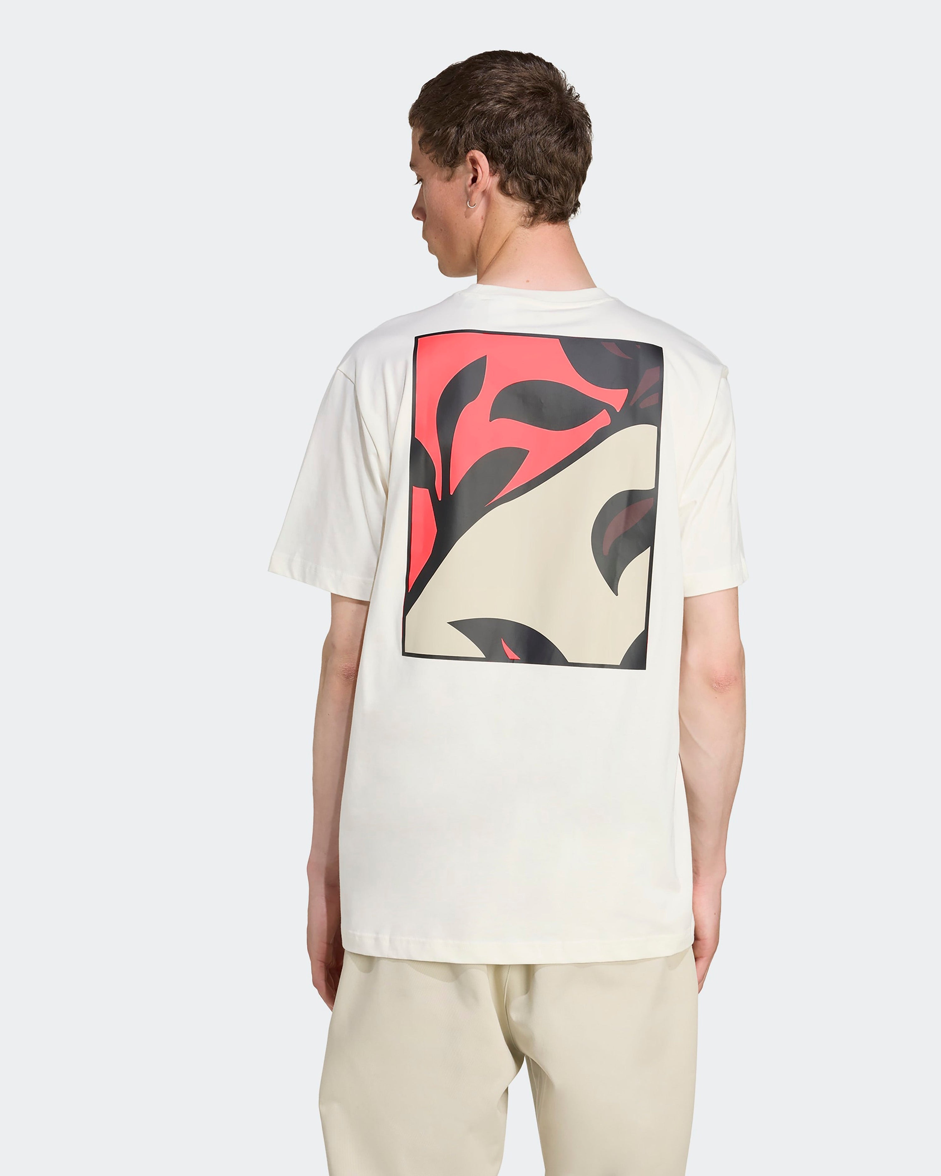 Mens Miami T-shirt White — close-up design detail showing Mercedes-AMG PETRONAS F1 styling and product details | Dash Racegear