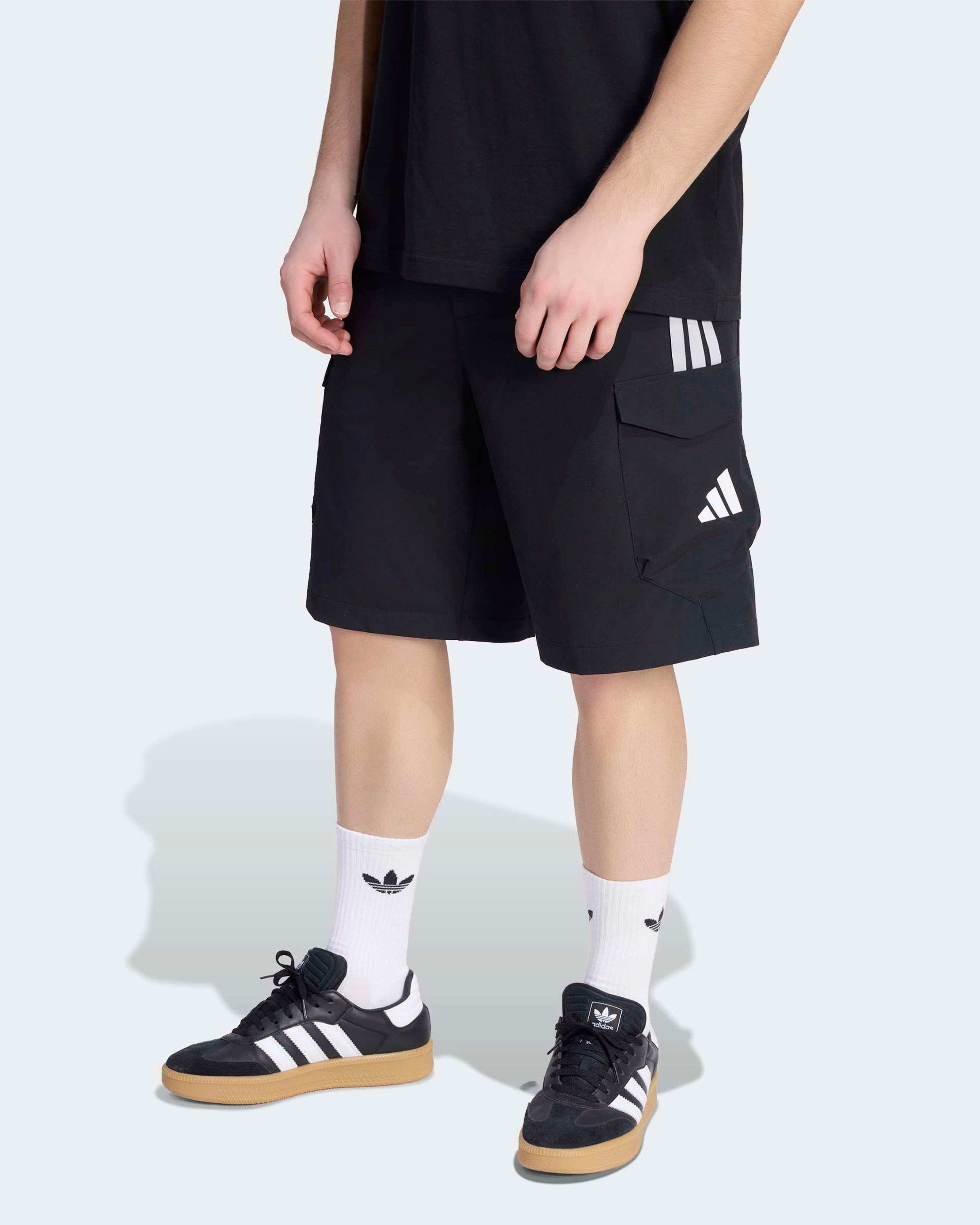 Mens 2026 Mechanics Shorts Black — primary product view showing Mercedes-AMG PETRONAS F1 styling and product details | Dash Racegear