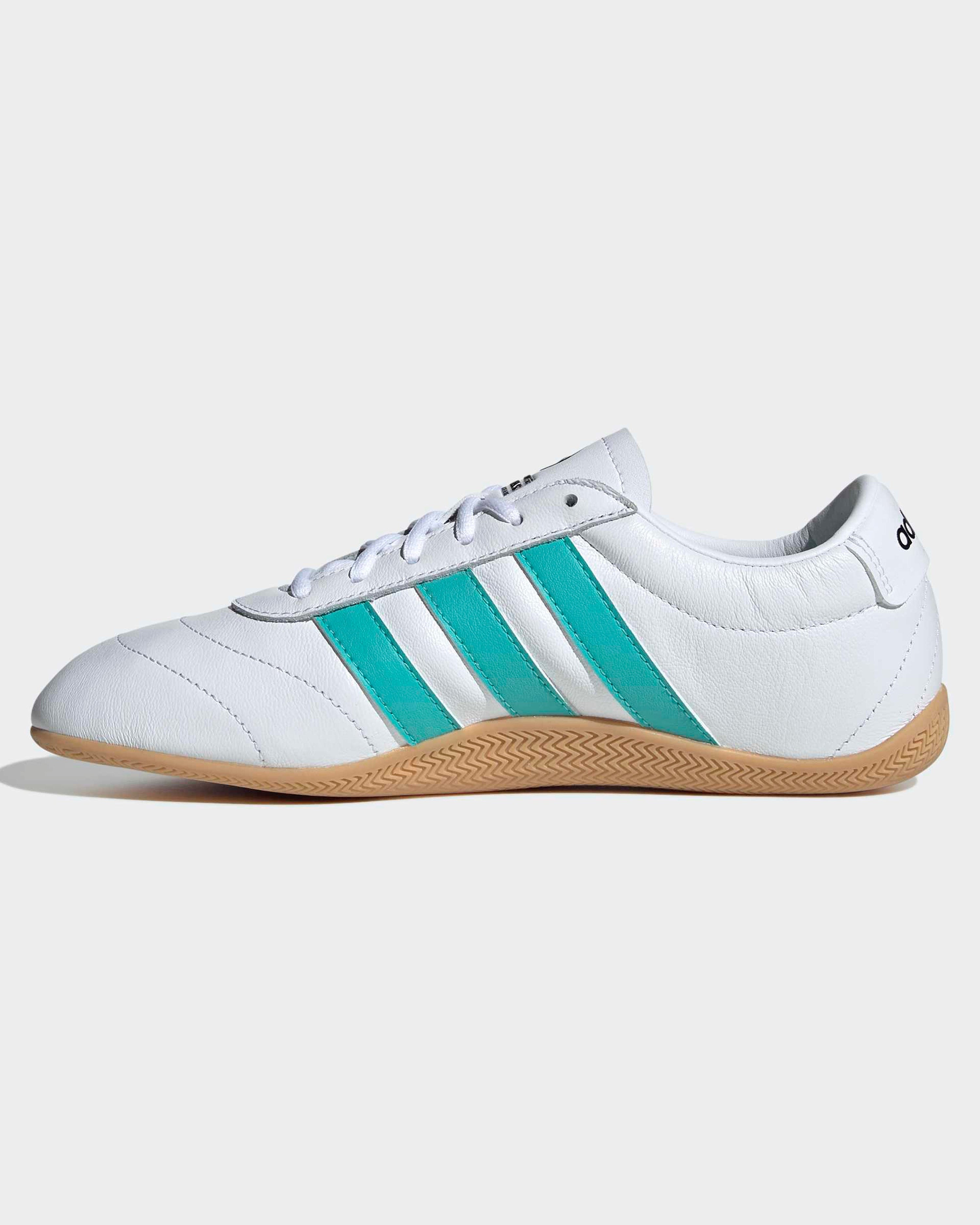 Grand Court Lo Shoes White — additional product detail showing Mercedes-AMG PETRONAS F1 styling and product details | Dash Racegear