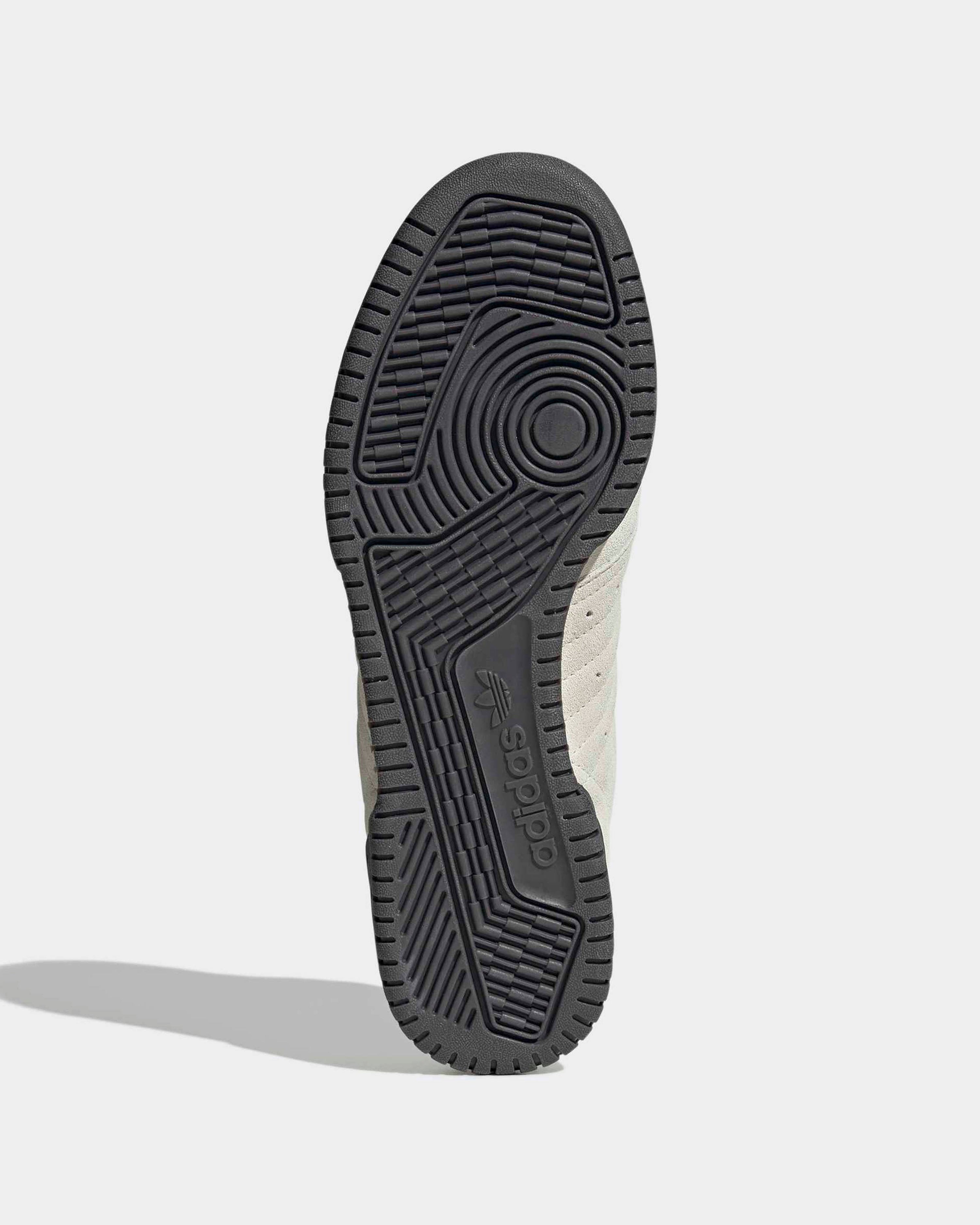 Powerphase Shoes Off White — close-up design detail showing Mercedes-AMG PETRONAS F1 styling and product details | Dash Racegear