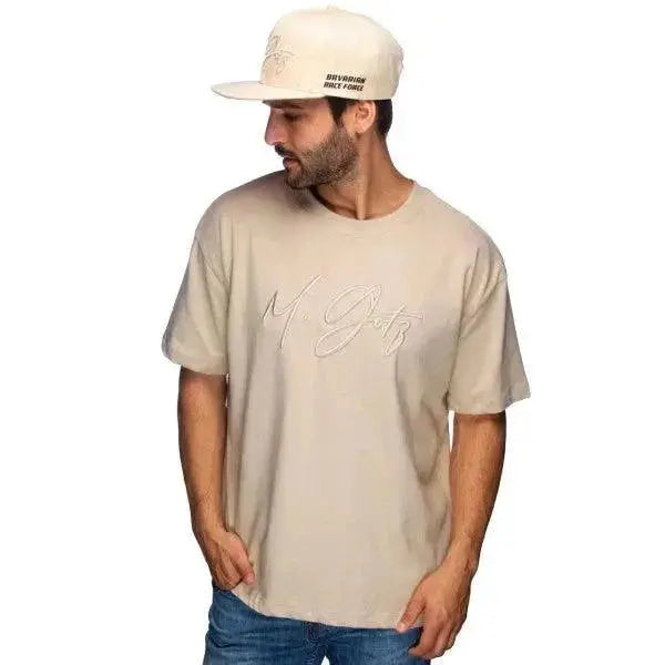Maximilian Götz T-Shirt Signature sand image 4