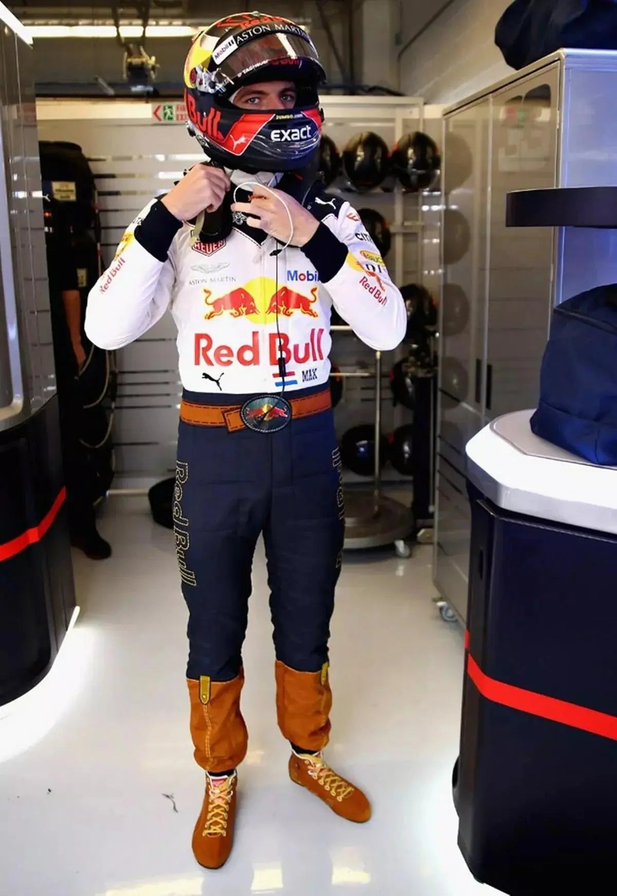 2018 Max Verstappen F1 Race Shoes | USGP image 4