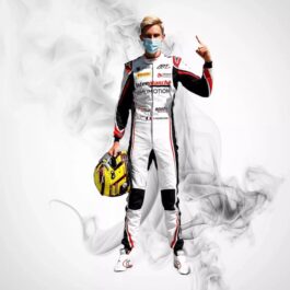2022 Formula 2 Théo Pourchaire Suit